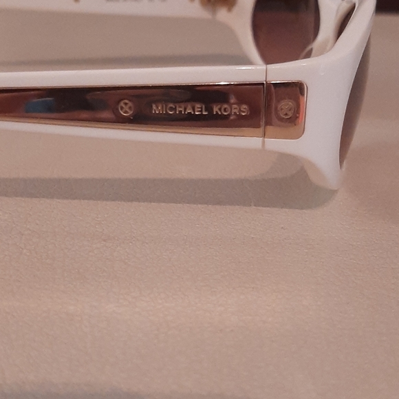 Michael Kors Designer Authentic White Retro Vintage Sunglasses - Picture 6 of 10